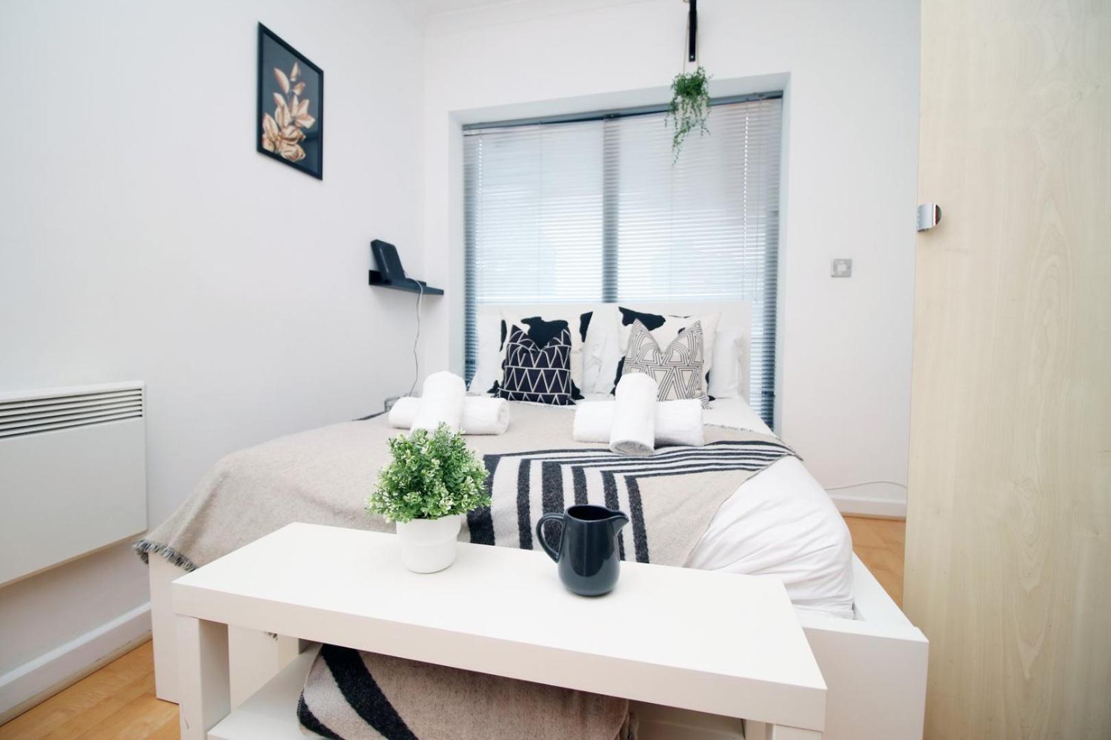 Centrally Located Spacious 2Br | Cohost Partners Cardiff Exterior photo